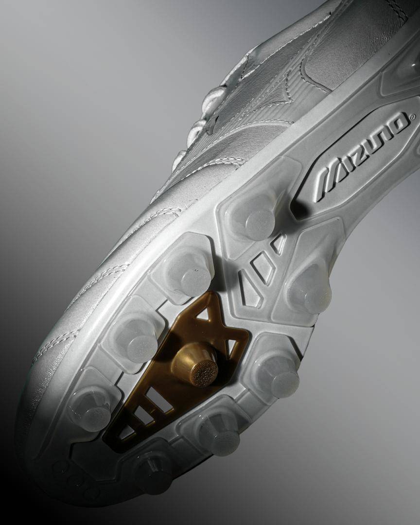 MIZUNO MORELIA UL JAPAN 40TH - WHITE/WHITE